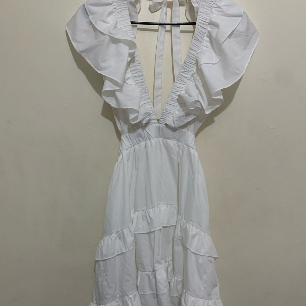 Chic Backless White Ruffled Dress